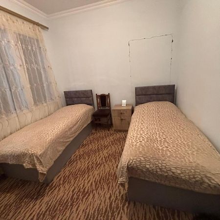 Saro B&B And Safari Tours Tat'ev Exteriör bild