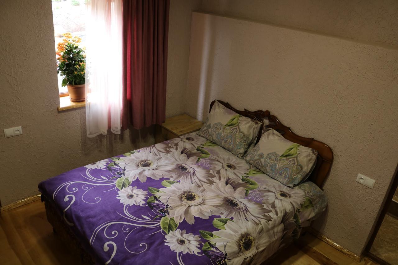Saro B&B And Safari Tours Tat'ev Exteriör bild