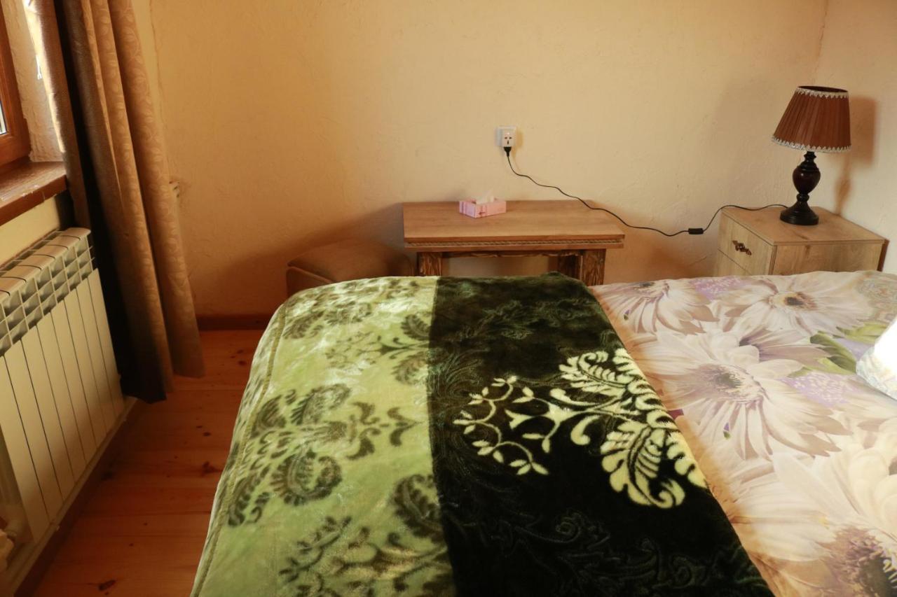 Saro B&B And Safari Tours Tat'ev Exteriör bild